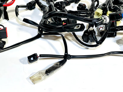 2025 YAMAHA YZF R7 OEM COMPLETE MAIN WIRING HARNESS WIRE LOOM BEB-82590-01  ✅