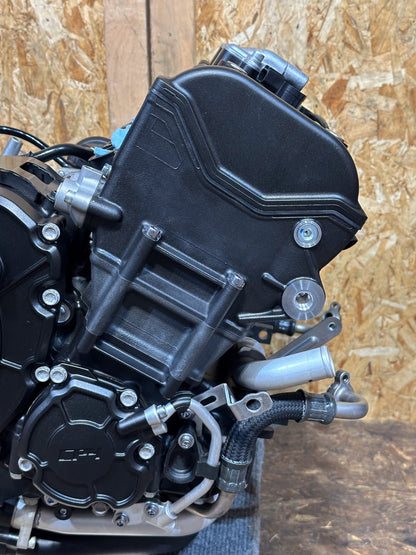 2020-2026 YAMAHA YZF R1 R1M OEM COMPLETE ENGINE MOTOR ASSEMBLY STRONG RUNNER 2K MILES