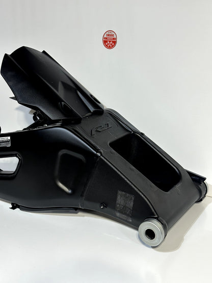 2020-2026 YAMAHA YZF R1 OEM SWINGARM REAR BACK SUSPENSION SWING ARM