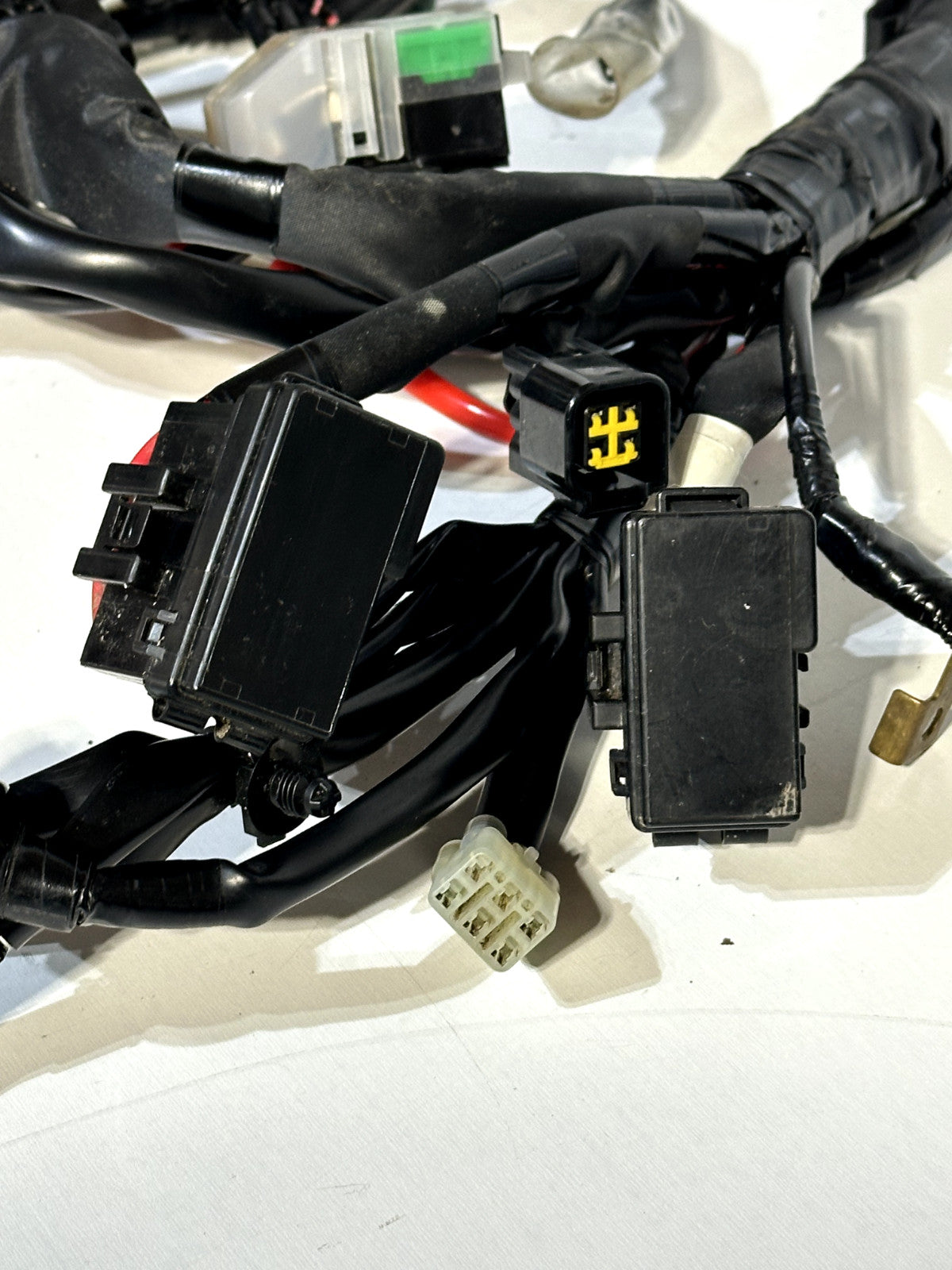2025 YAMAHA YZF R7 OEM COMPLETE MAIN WIRING HARNESS WIRE LOOM BEB-82590-01  ✅