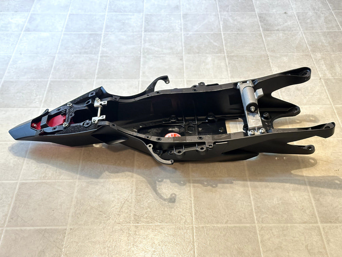 2020-2026 YAMAHA YZF R1 OEM SUBFRAME REAR BACK TAIL FRAME ASSEMBLY W/ UNDER TAIL