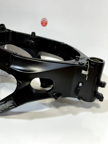(2023) 2011-2026 SUZUKI GSXR750 GSXR 750 OEM MAIN FRAME CHASSIS MINT *SALVAGE*