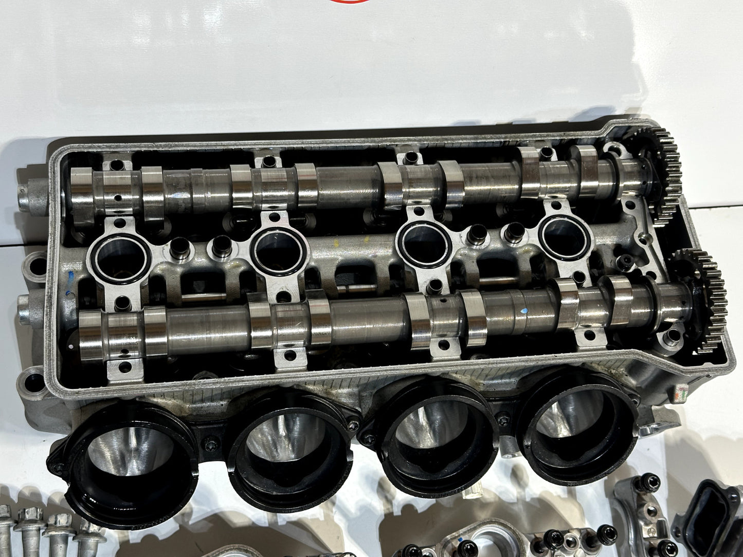 2021-2024 KAWASAKI NINJA ZX10R OEM CYLINDER HEAD TOP END W/ CAM SHAFTS & VALVES