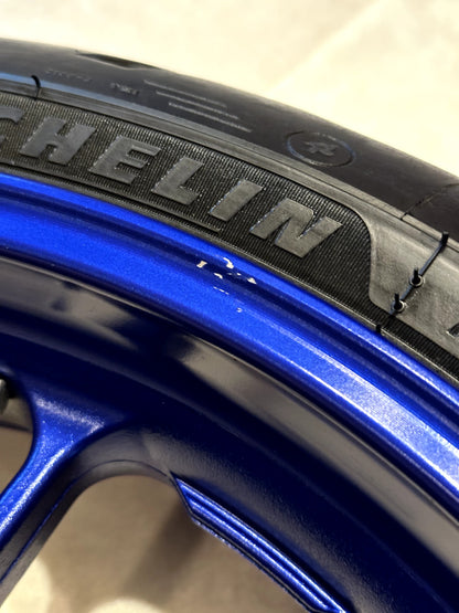 2022-2025 YAMAHA YZF R7 OEM FRONT WHEEL RIM & TIRE ASSEMBLY BLUE