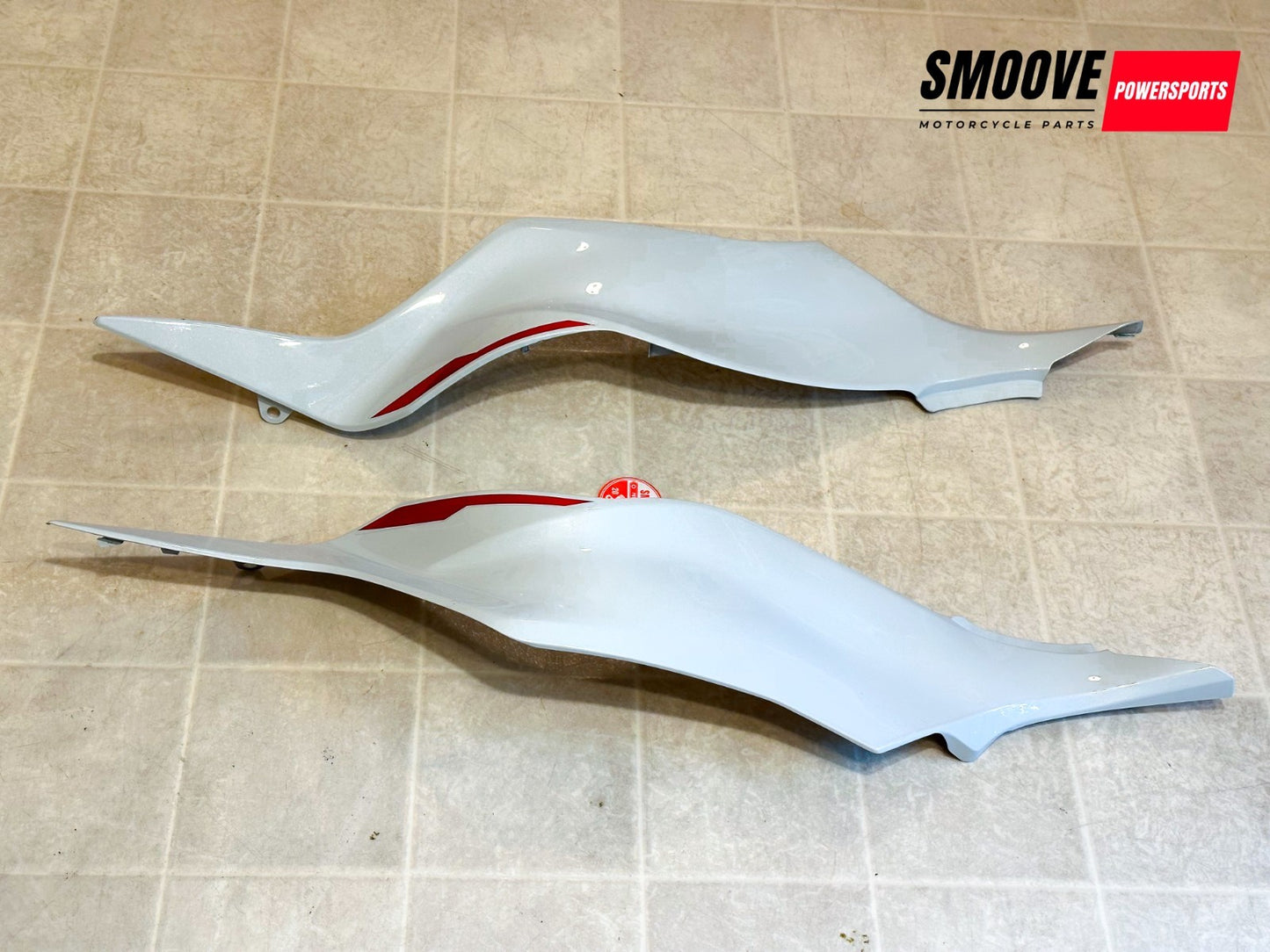 2024-2026 KAWASAKI NINJA ZX6R OEM LOWER GAS TANK FAIRING PANEL TRIM SET WHITE