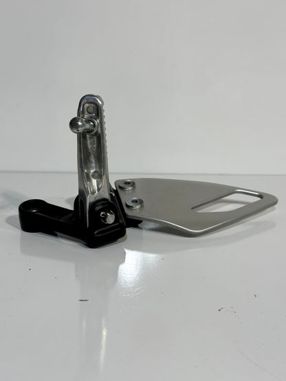 2022-2025 YAMAHA XSR900 XSR 900 OEM LEFT SIDE FOOT PEG REST W/ BRACKET