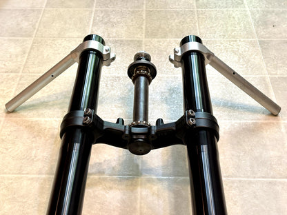 2022-2025 YAMAHA YZF R7 OEM FRONT FORKS SUSPENSION W/ TRIPLE TREE & CLIP ONS
