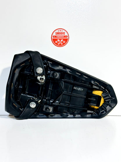 2022-2025 YAMAHA YZF R7 OEM REAR BACK PASSENGER SEAT PAD PILON ASSEMBLY