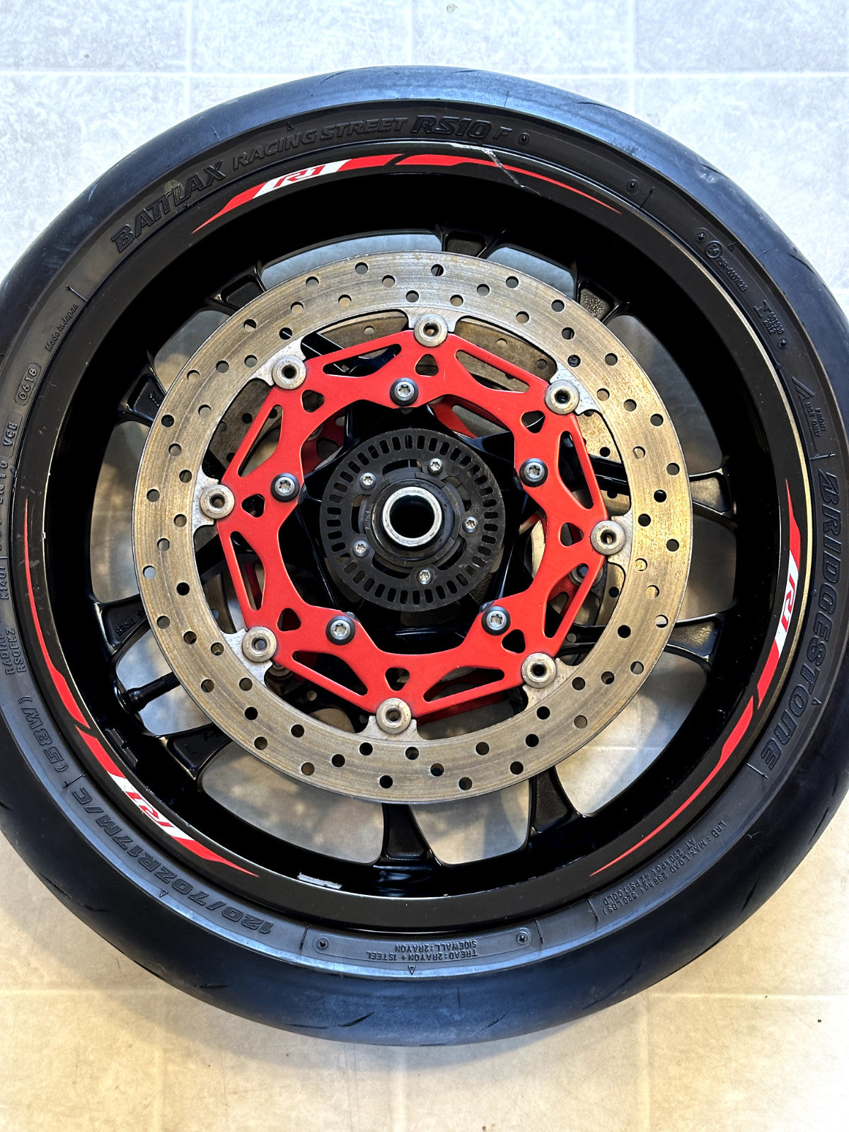 2015-2025 YAMAHA YZF R1 OEM FRONT WHEEL RIM ROTOR TIRE ABS RING BLACK STRAIGHT