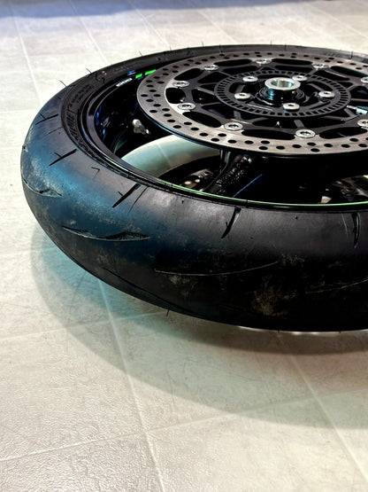 2021-2025 KAWASAKI NINJA ZX10R OEM FRONT WHEEL RIM ROTORS TIRE ASSEMBLY BLACK