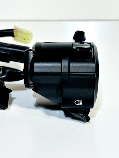2021-2024 YAMAHA MT07 MT-07 OEM LEFT HANDLE BAR TURN HORN SIGNAL CONTROL SWITCH