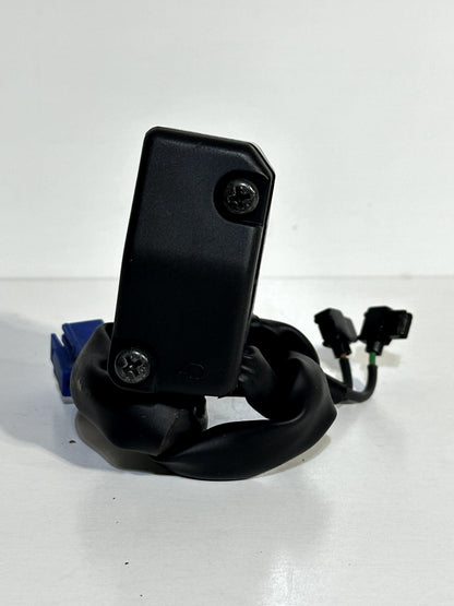 2008-2016 YAMAHA YZF R6 OEM RIGHT HANDLE BAR START STOP KILL SWITCH