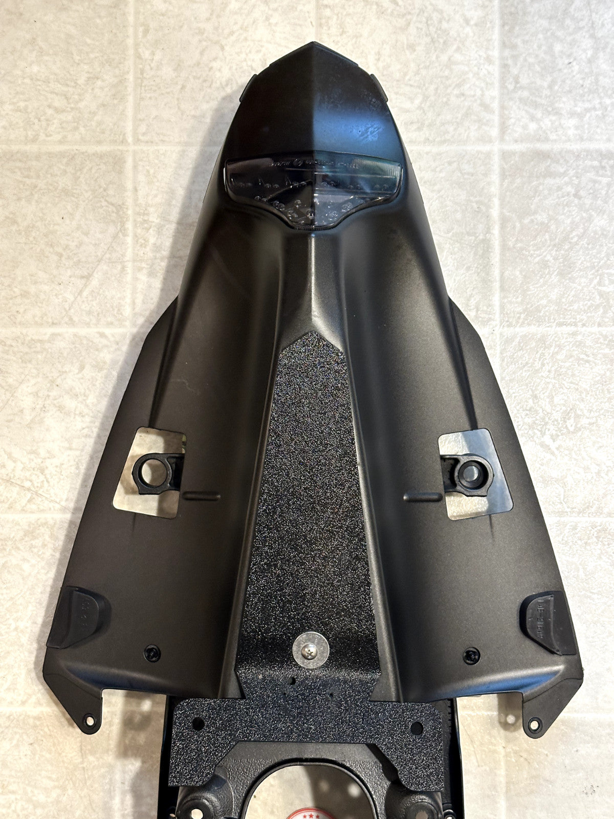 2009-2014 YAMAHA YZF R1 OEM SUBFRAME REAR BACK TAIL SUB FRAME W/ TAIL LIGHT