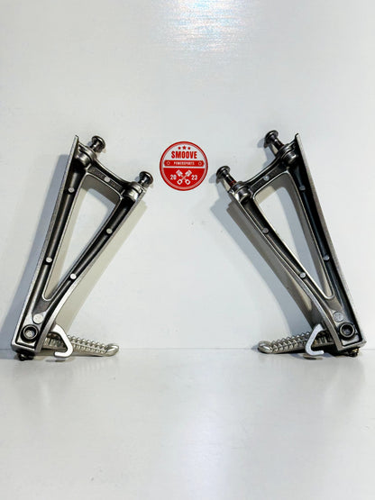 2008-2016 YAMAHA YZF R6 OEM LEFT RIGHT REAR BACK PASSENGER FOOT PEG REAR SET