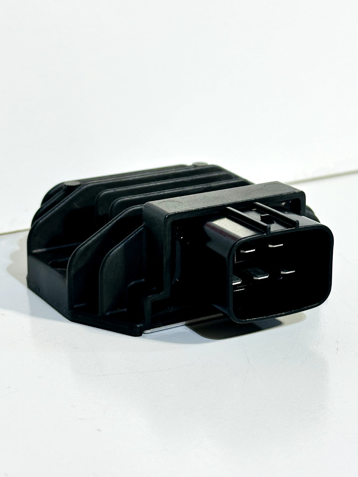 2020-2026 YAMAHA YZF R1 OEM RECTIFIER VOLTAGE REGULATOR