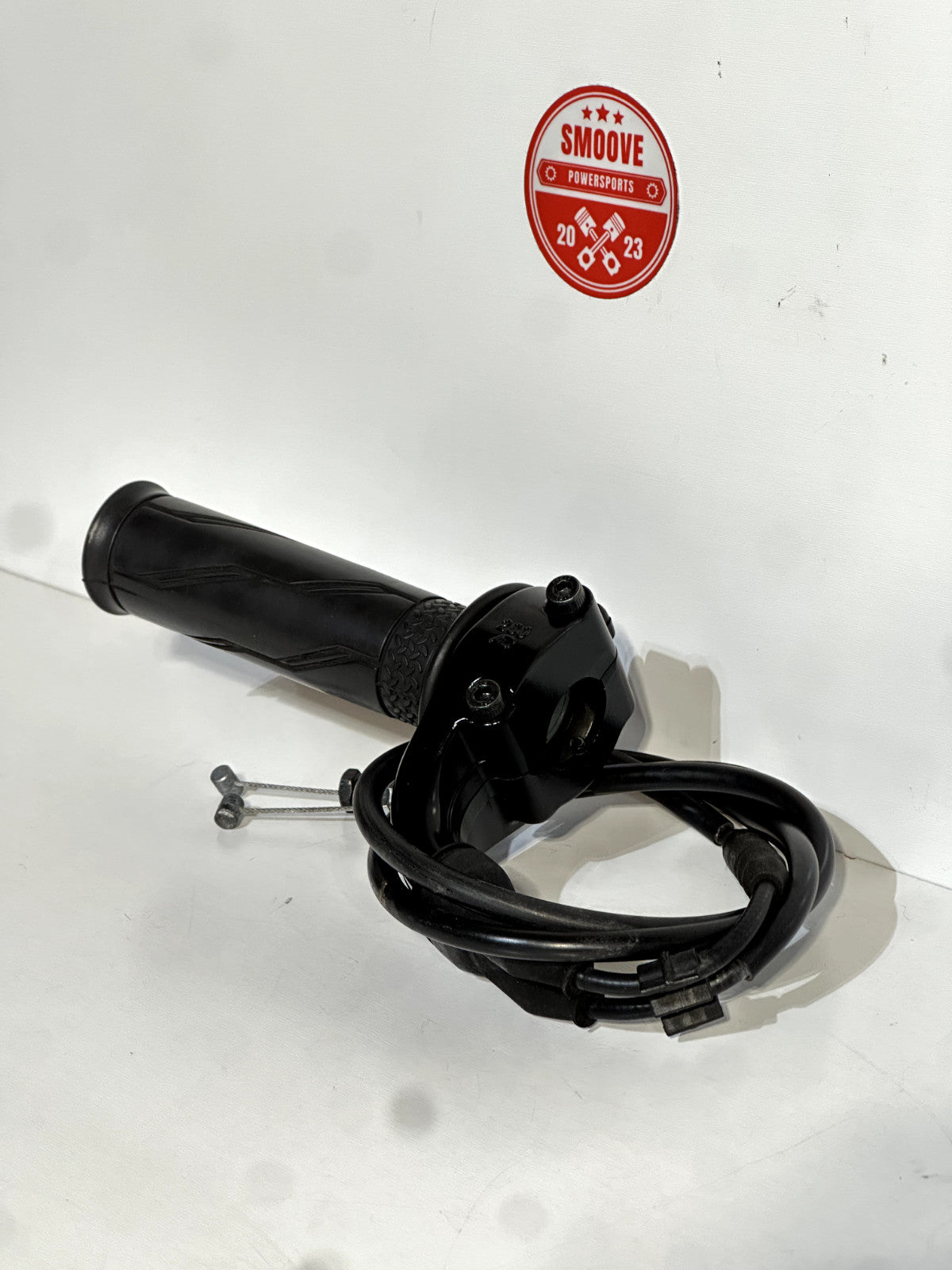 2008-2016 YAMAHA YZF R6 OEM THROTTLE TUBE & HOUSING W/ CABLES