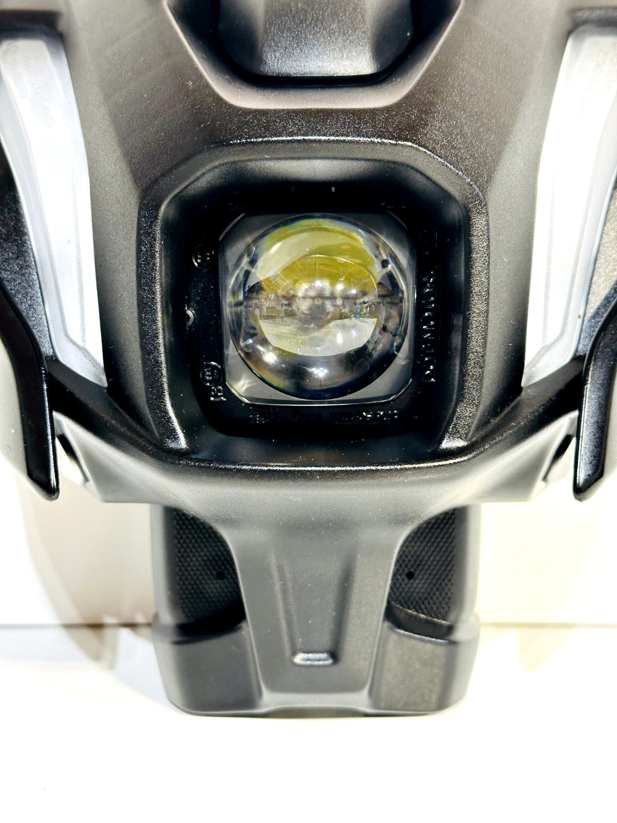 2021-2025 YAMAHA MT07 MT-07 OEM FRONT HEADLIGHT HEAD LAMP W/ PILOT LIGHT & COWL