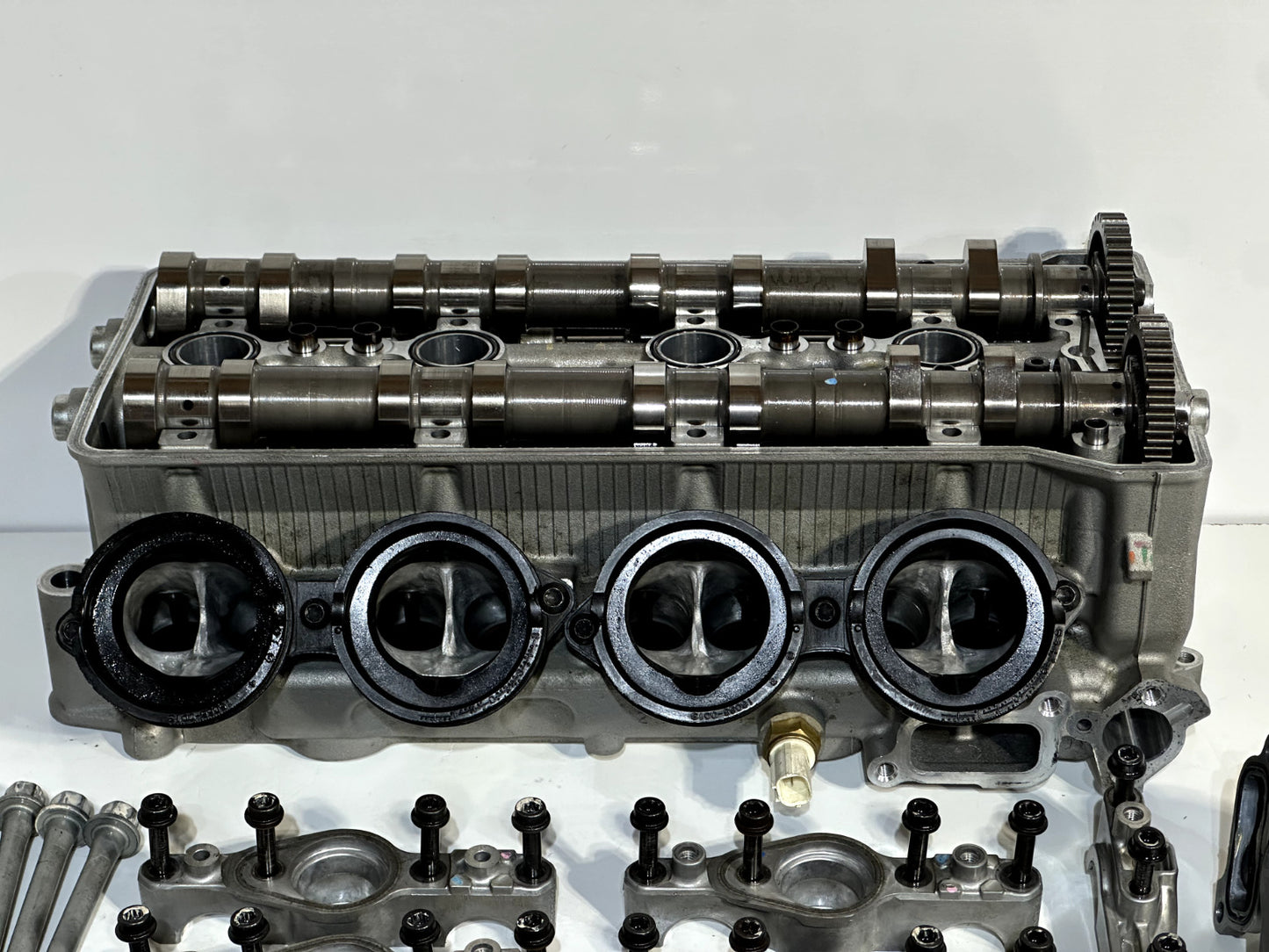 2021-2024 KAWASAKI NINJA ZX10R OEM CYLINDER HEAD TOP END W/ CAM SHAFTS & VALVES