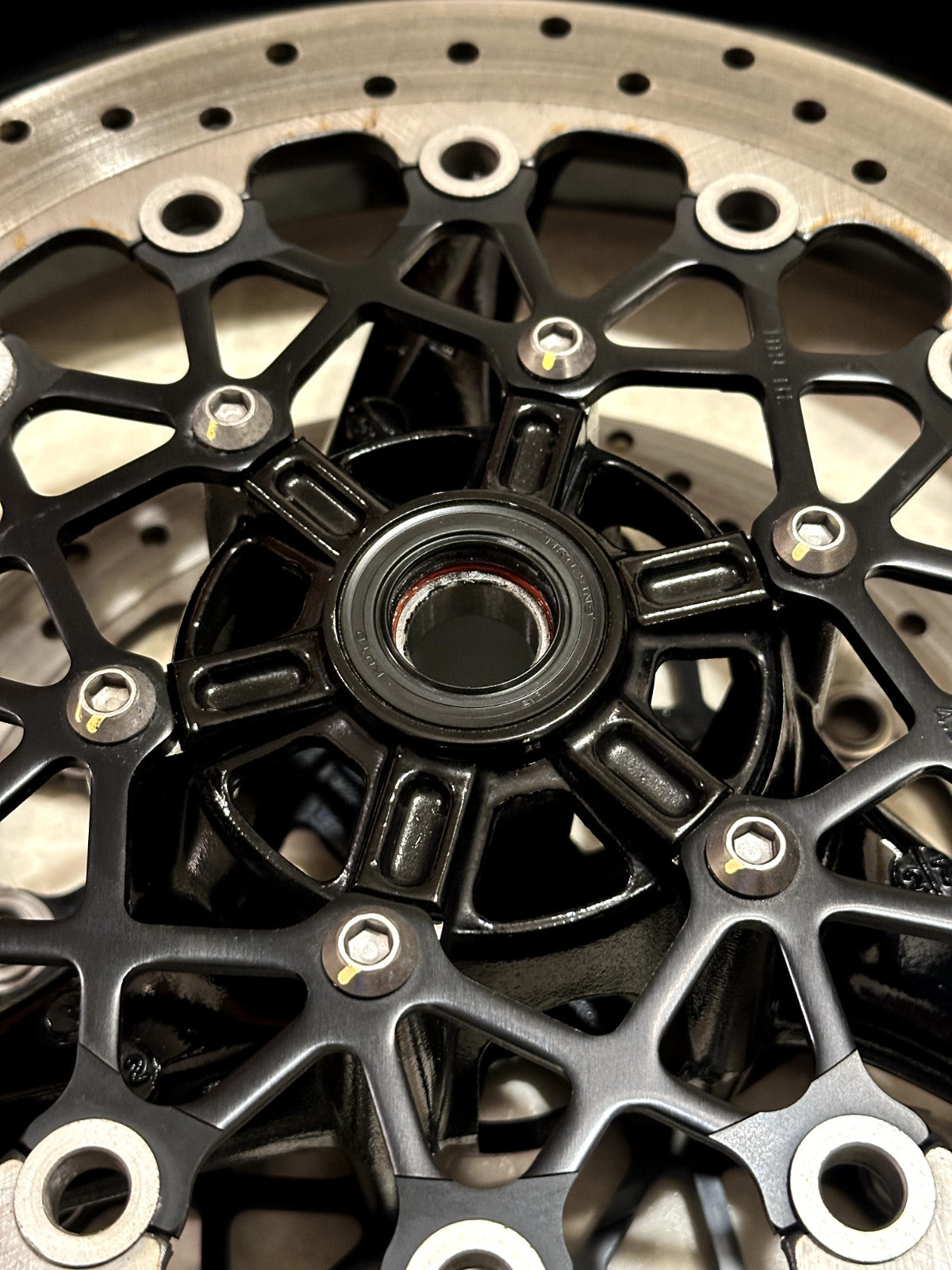 2011-2026 SUZUKI GSXR750 GSXR 750 OEM FRONT WHEEL RIM ROTORS TIRE MINT BLACK