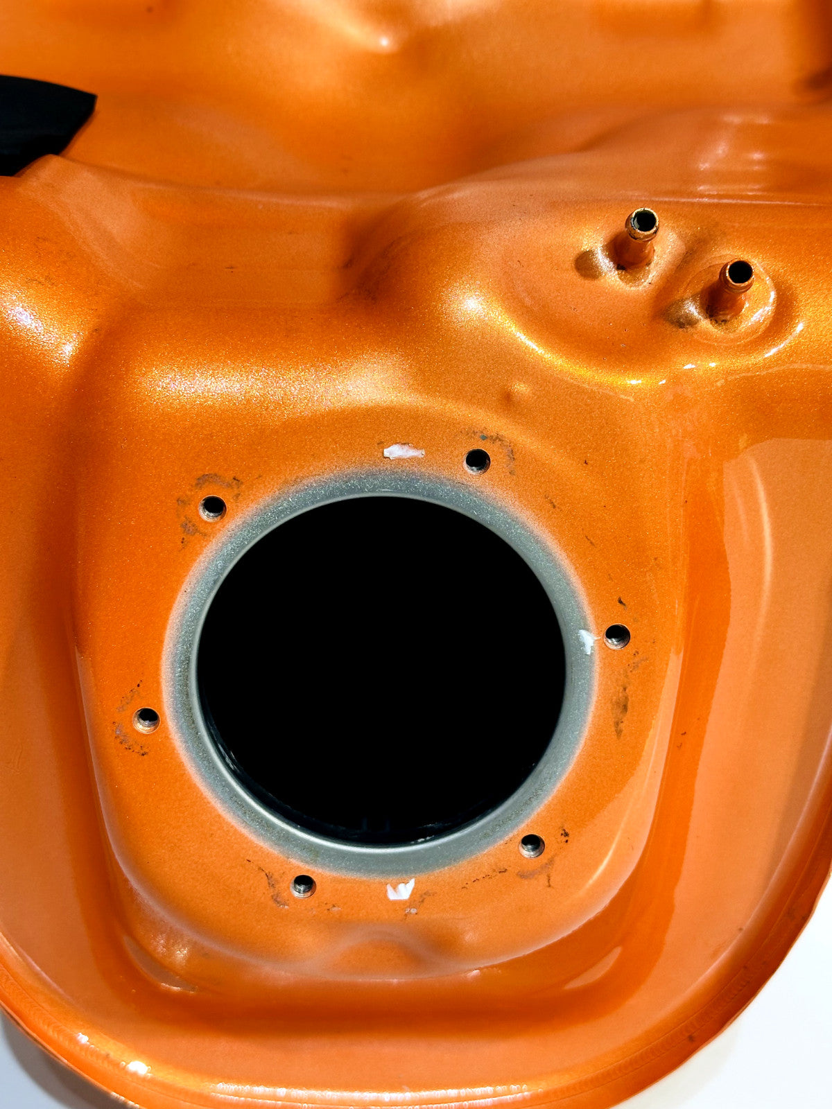 (2009) 2008-2016 YAMAHA YZF R6 OEM GAS FUEL TANK CELL PETROL RESERVOIR ORANGE