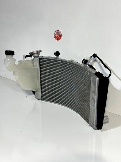 2021-2025 KAWASAKI NINJA ZX10R ZX 10 OEM ENGINE RADIATOR MOTOR COOLER W/ FAN ✅