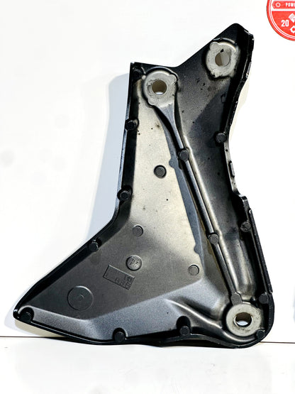 2022-2025 YAMAHA YZF R7 OEM LEFT & RIGHT FRAME COVER PANEL FOOT PEG BRACKET SET