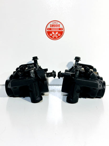 2022-2025 YAMAHA YZF R7 OEM LEFT & RIGHT FRONT BRAKE CALIPER SET W/ HARDWARE