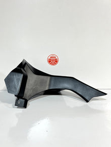 2015-2019 YAMAHA YZF R1 OEM RIGHT INNER SIDE CONSOLE INFILL TRIM PANEL COWL