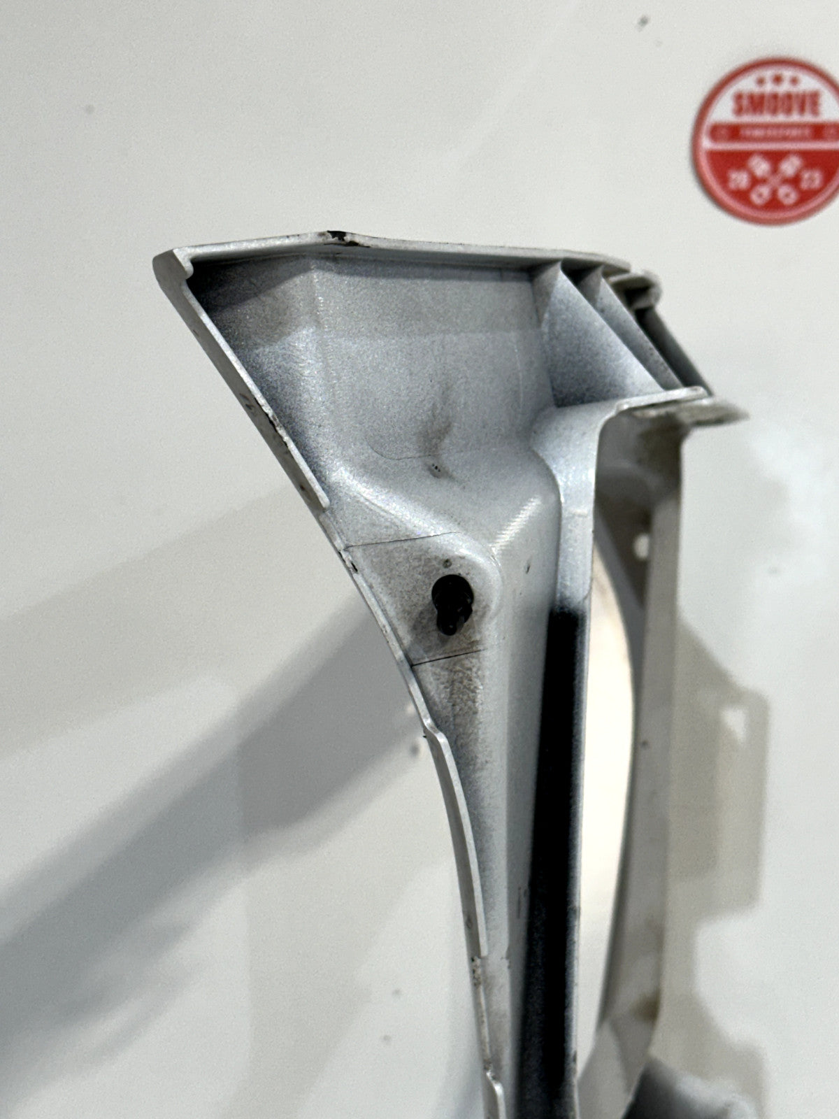 2015-2019 YAMAHA YZF R1 OEM CENTER LOWER BELLY PAN OIL COOLER FAIRING WHITE