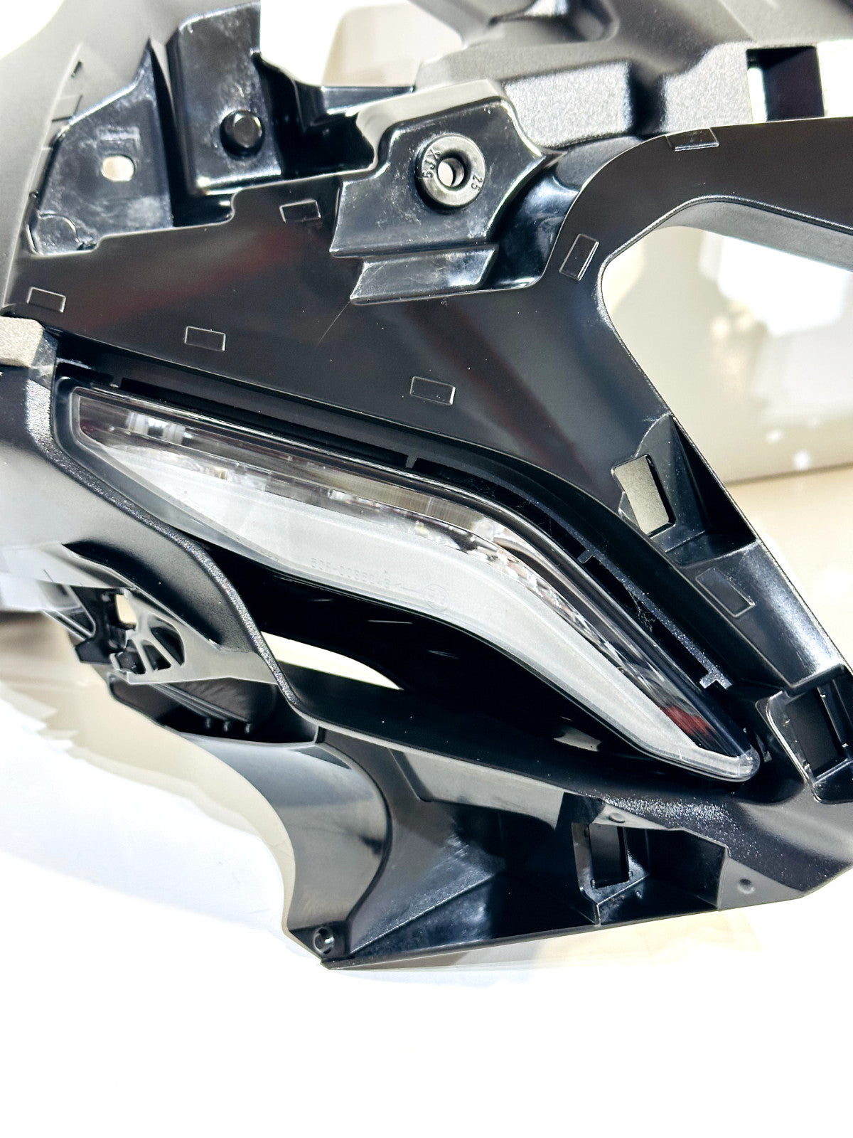 2022-2025 YAMAHA YZF R7 OEM FRONT HEADLIGHT SET W/ HEAD LIGHT COWL & FAIRING
