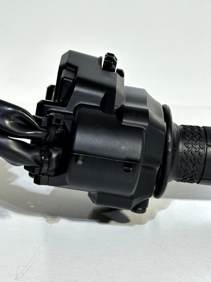 2020-2025 YAMAHA YZF R1 OEM THROTTLE GRIP HOUSING CONTROL SWITCH RIDE BY WIRE