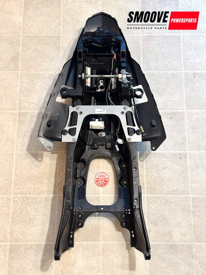 2009-2014 YAMAHA YZF R1 OEM SUBFRAME REAR BACK TAIL SUB FRAME W/ TAIL LIGHT