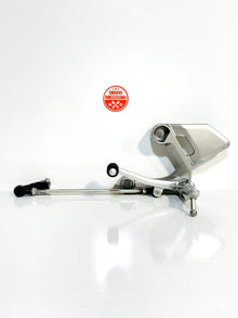 2014-2017 YAMAHA FZ09 FZ-09 OEM LEFT DRIVER RIDER SHIFTER PEDAL W/ FOOT PEG