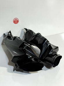 2009-2016 SUZUKI GSXR1000 GSXR 1000 OEM RIGHT LEFT RAM AIR INTAKE DUCT TUBE SET