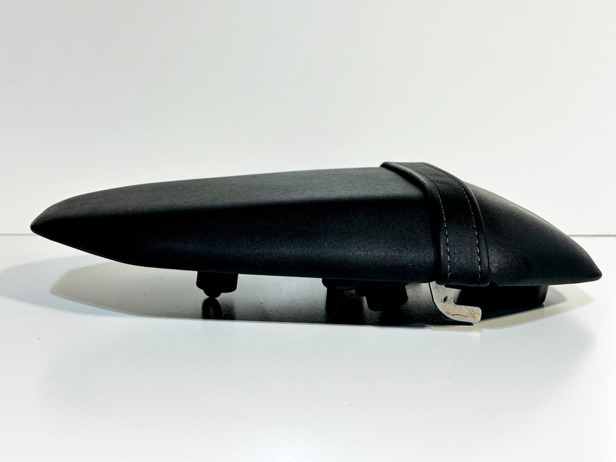 2021-2026 KAWASAKI NINJA ZX10R OEM REAR BACK PASSENGER SEAT SADDLE PILLION