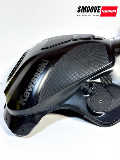 2021-2025 KAWASAKI NINJA ZX10R ZX10 OEM GAS FUEL TANK PETROL RESERVOIR BLACK