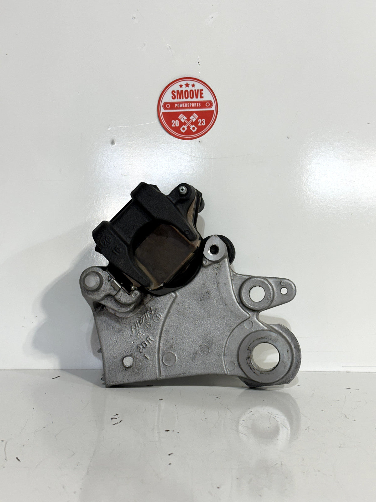 2022-2024 YAMAHA YZF R7 YZFR7 OEM REAR BACK BRAKE CALIPER & PADS W MOUNT BRACKET