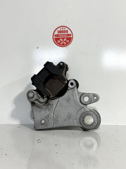 2022-2024 YAMAHA YZF R7 YZFR7 OEM REAR BACK BRAKE CALIPER & PADS W MOUNT BRACKET