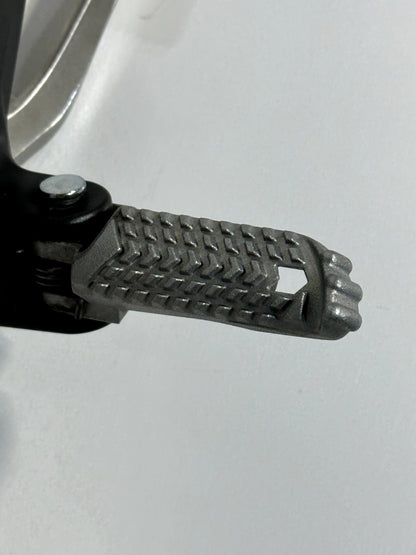 2021-2025 KAWASAKI NINJA ZX10R ZX 10 OEM REAR BRAKE MASTER CYLINDER W/ FOOT PEG