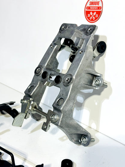 2022-2025 YAMAHA YZF R7 OEM REAR BACK TAIL SUB FRAME BATTERY SEAT BRACKET SET