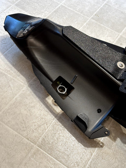 2009-2014 YAMAHA YZF R1 OEM SUBFRAME REAR BACK TAIL SUB FRAME W/ TAIL LIGHT