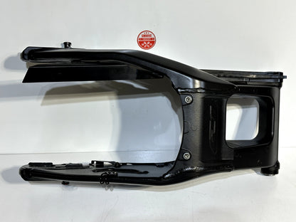 2015-2025 YAMAHA YZF R1 OEM REAR BACK SUSPENSION SWINGARM SWING ARM ASSEMBLY