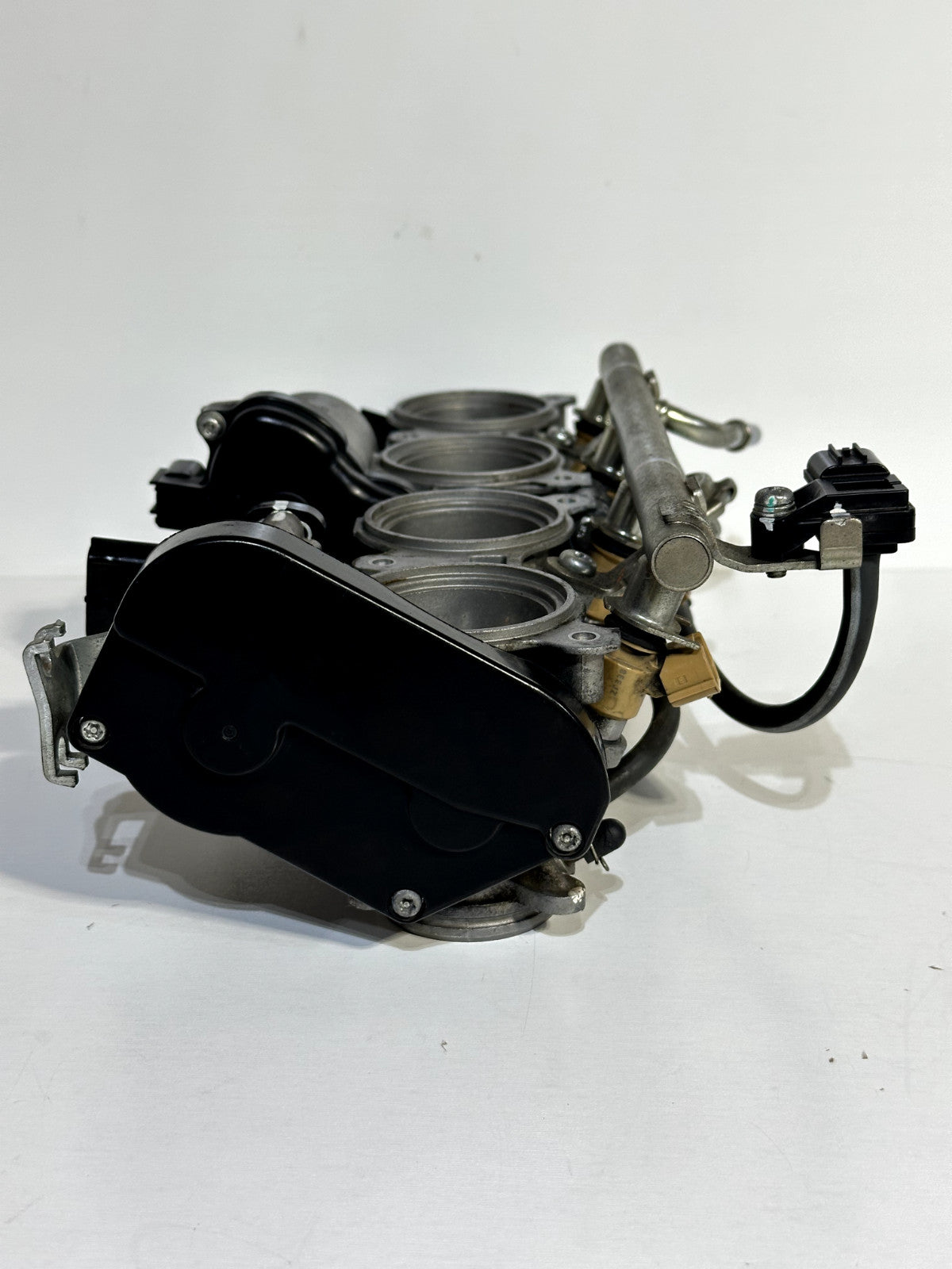 2008-2016 YAMAHA YZF R6 OEM THROTTLE BODY BODIES W/ FUEL INJECTORS + RAIL