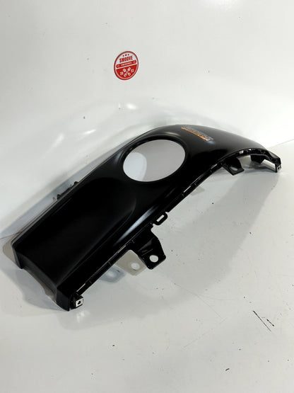 2022-2025 YAMAHA YZF R7 OEM GAS TANK CAP COVER TRIM MIDDLE PANEL COWL FAIRING