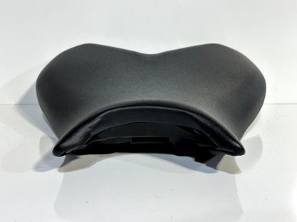2022-2025 YAMAHA YZF R7 OEM FRONT DRIVER RIDER SEAT PAD PILON ASSEMBLY