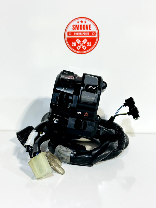 2020-2024 YAMAHA YZF-R1 YZF R1 OEM LEFT HANDLE BAR TURN SIGNAL CONTROL SWITCH