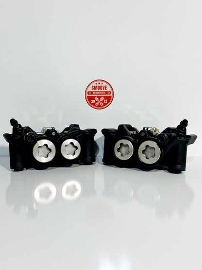 2022-2025 YAMAHA YZF R7 OEM LEFT RIGHT FRONT BRAKE CALIPER SET W/ PADS