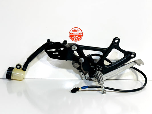 2009-2014 YAMAHA YZF R1 OEM REAR BACK BRAKE MASTER CYLINDER W/ FOOT PEG & PEDAL