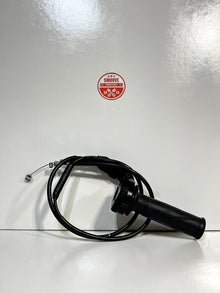 2015-2019 YAMAHA YZF R1 YZFR1 OEM THROTTLE GRIP TWIST TUBE & HOUSING W/ CABLE