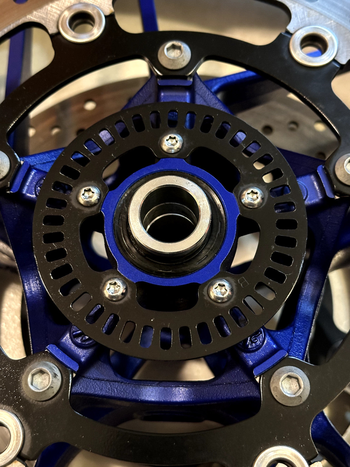 2021-2025 YAMAHA MT09 MT 09 SP OEM FRONT WHEEL RIM TIRE ROTOR ASSEMBLY BLUE